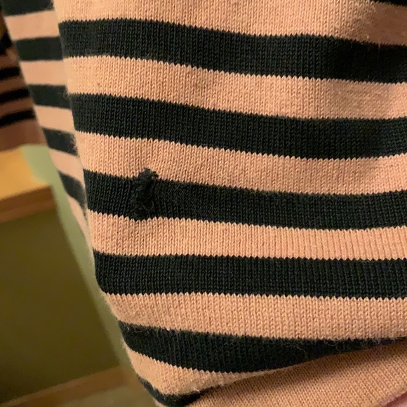 3/$30 Pretty Vintage Stretchy Sweater - Picture 4 of 5